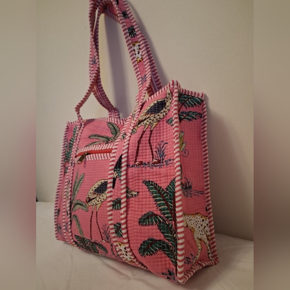 PINK TROPICAL PRINT TOTE BAG - Picture 6 of 16